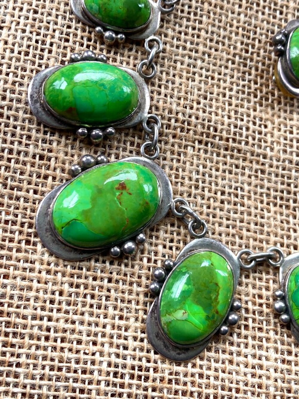 Vintage Green Turquoise Gaspeite Sterling Silver Station Statement Necklace - Picture 2 of 10